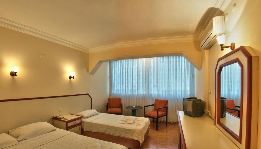 Hotel Santur Kusadasi Room photo