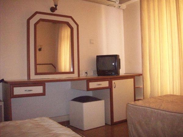 Hotel Santur Kusadasi Room photo